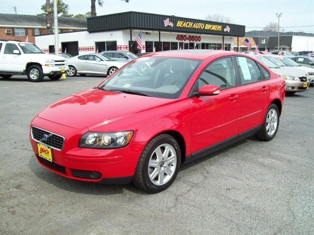 2004 Volvo S40 Reg Cab 145 XL