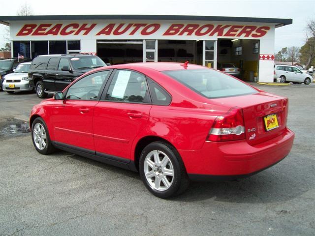 2004 Volvo S40 Reg Cab 145 XL