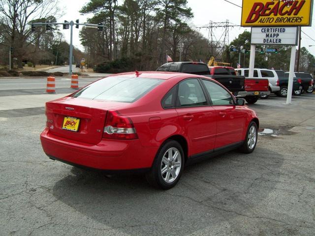 2004 Volvo S40 Reg Cab 145 XL