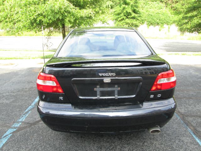 2004 Volvo S40 S 5 Passenger