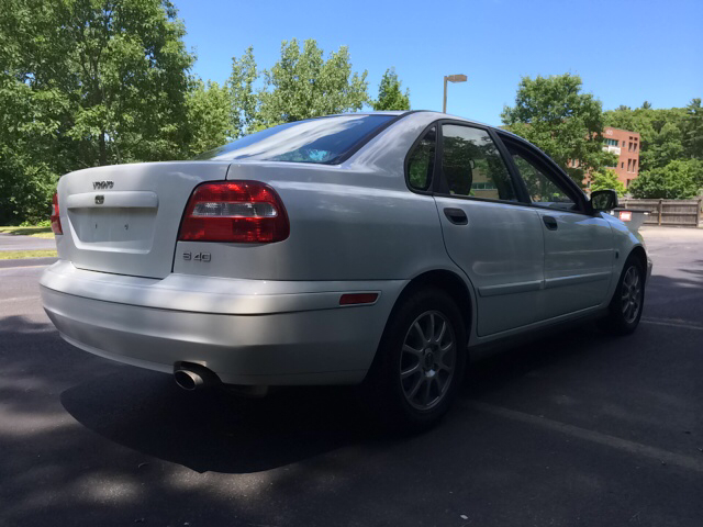 2004 Volvo S40 EXT CAB LT