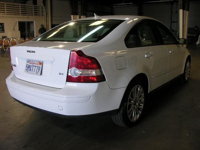 2005 Volvo S40 Unknown