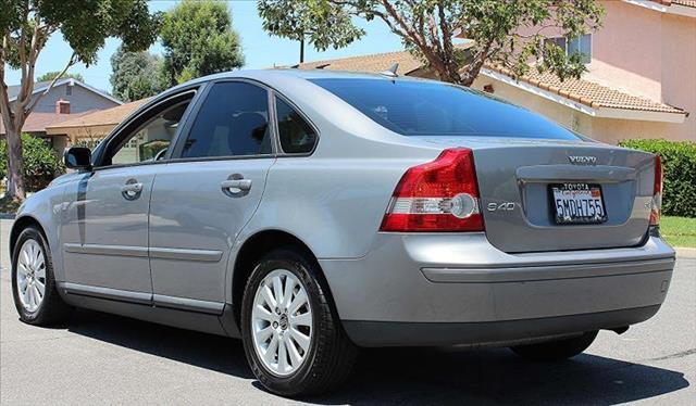 2005 Volvo S40 Unknown