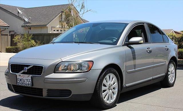 2005 Volvo S40 Unknown