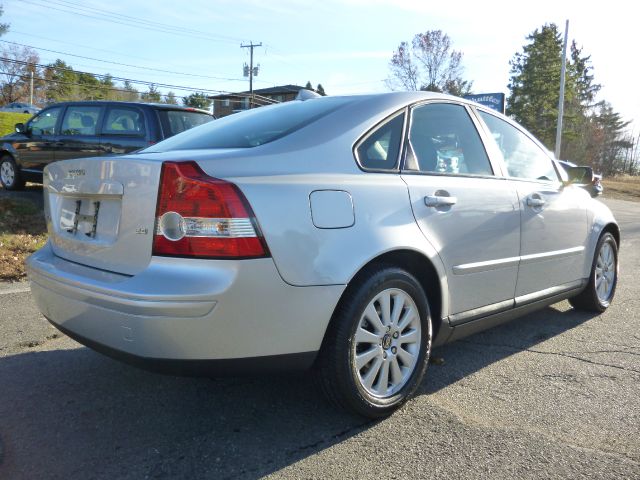 2005 Volvo S40 4X4 ED. Bauer EL