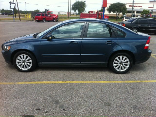 2005 Volvo S40 4X4 ED. Bauer EL