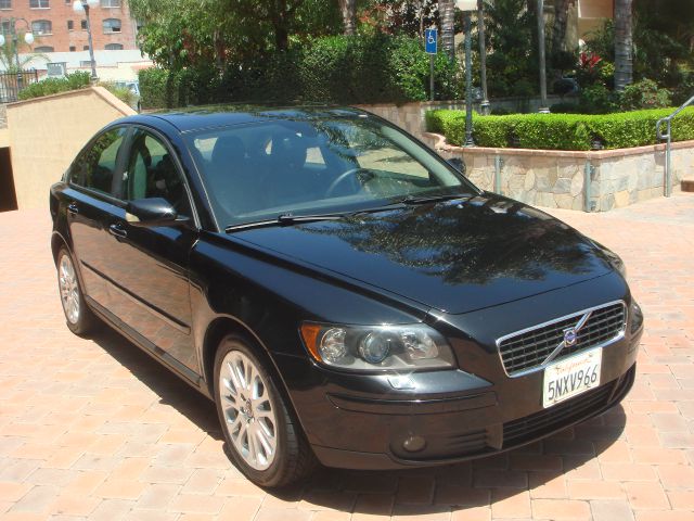 2005 Volvo S40 4X4 ED. Bauer EL