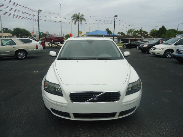 2006 Volvo S40 4X4 ED. Bauer EL