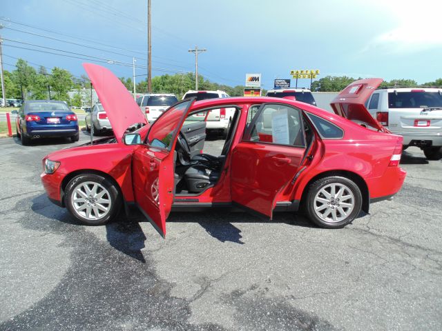 2006 Volvo S40 4X4 ED. Bauer EL