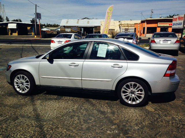 2006 Volvo S40 4X4 ED. Bauer EL