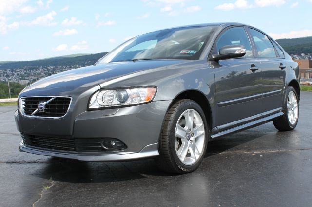 2008 Volvo S40 CREW CAB 153.0 WB SLE