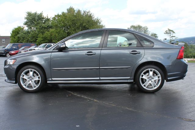 2008 Volvo S40 CREW CAB 153.0 WB SLE