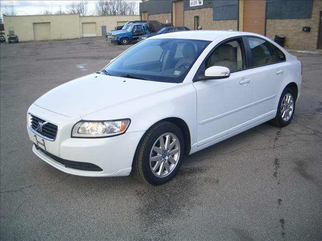 2009 Volvo S40 Unknown