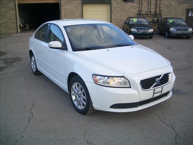 2009 Volvo S40 Unknown