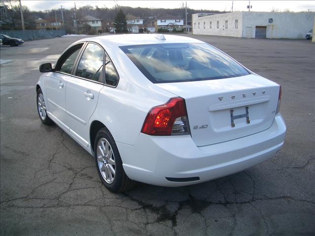 2009 Volvo S40 Unknown