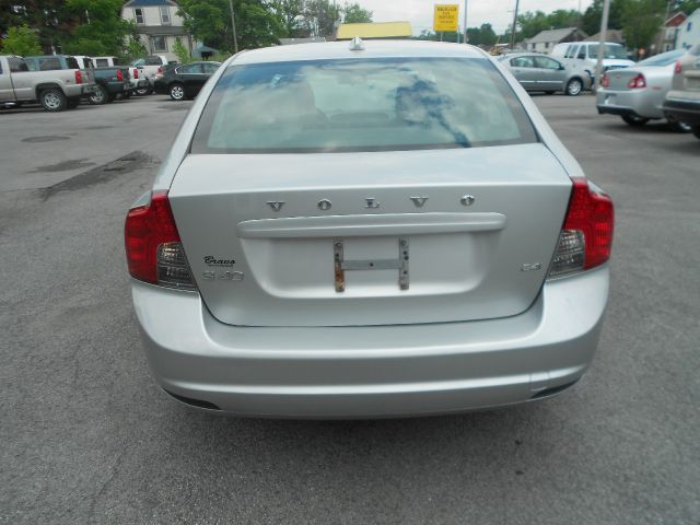 2010 Volvo S40 4X4 ED. Bauer EL