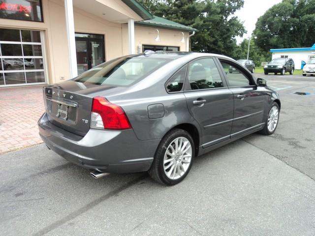 2011 Volvo S40 4X4 ED. Bauer EL