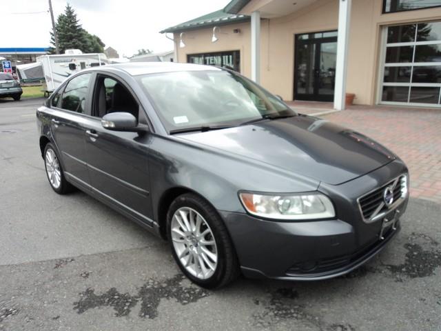 2011 Volvo S40 4X4 ED. Bauer EL