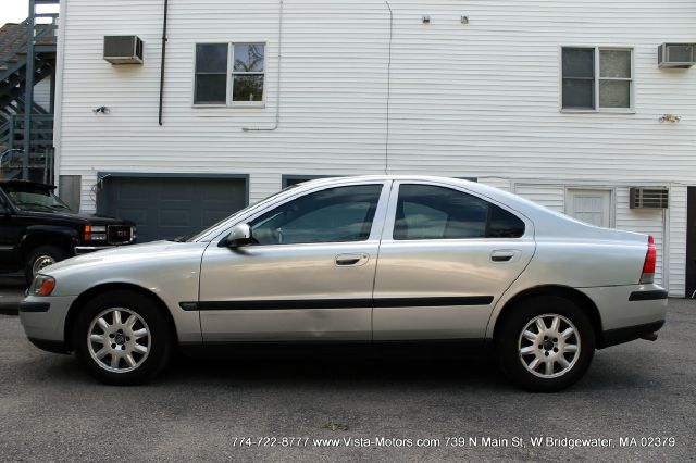 2001 Volvo S60 4WD 4dr Sport