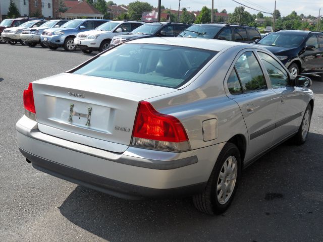 2001 Volvo S60 4WD 4dr Sport