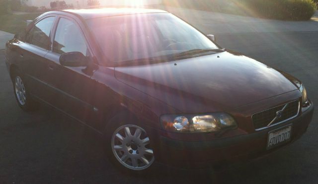 2001 Volvo S60 4WD 4dr Sport