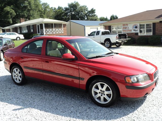 2001 Volvo S60 4WD 4dr Sport