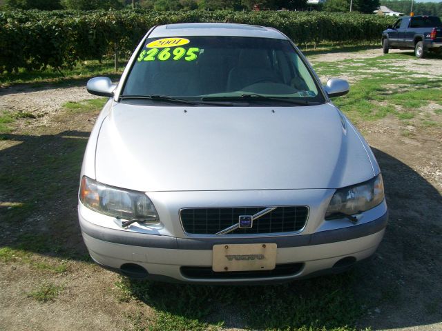 2001 Volvo S60 4WD 4dr Sport