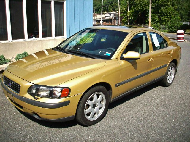 2002 Volvo S60 EX - DUAL Power Doors