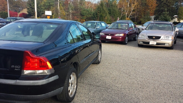 2002 Volvo S60 EX - DUAL Power Doors