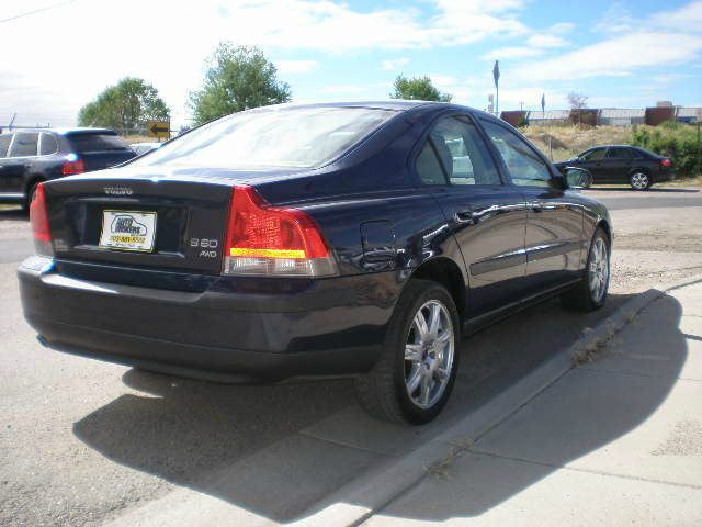 2002 Volvo S60 EX - DUAL Power Doors