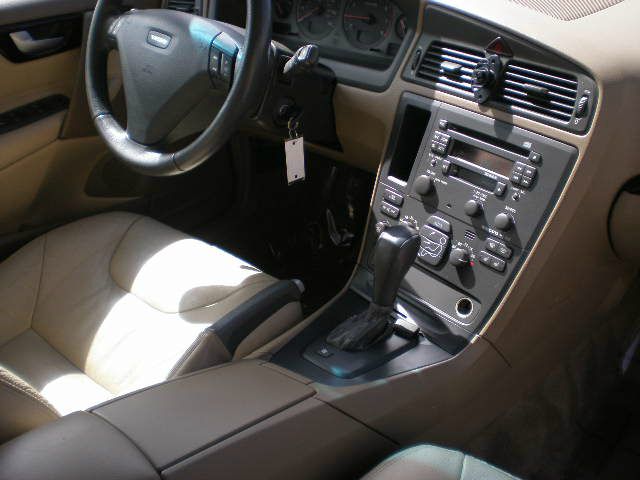 2002 Volvo S60 EX - DUAL Power Doors