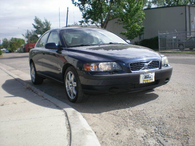 2002 Volvo S60 EX - DUAL Power Doors