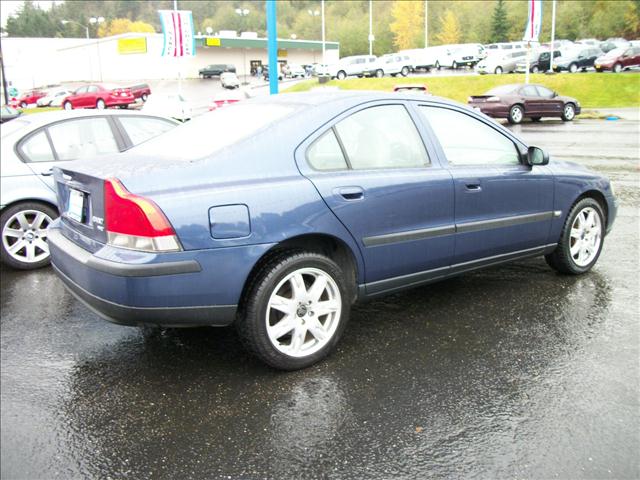 2002 Volvo S60 FWD 4dr SL