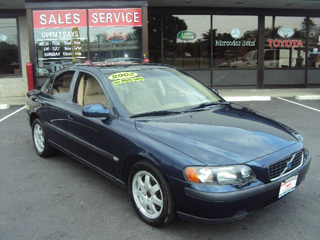 2002 Volvo S60 EX - DUAL Power Doors