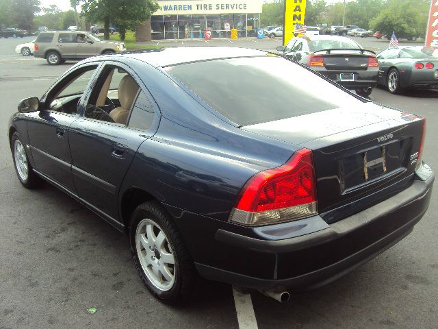 2002 Volvo S60 EX - DUAL Power Doors