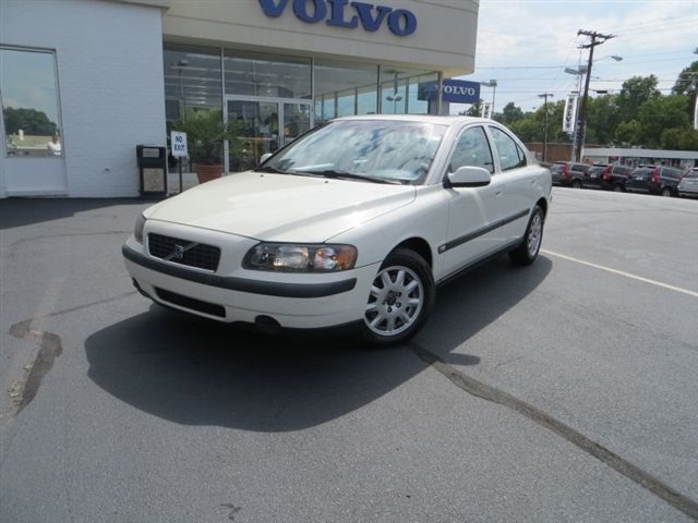 2002 Volvo S60 4WD 4dr Sport