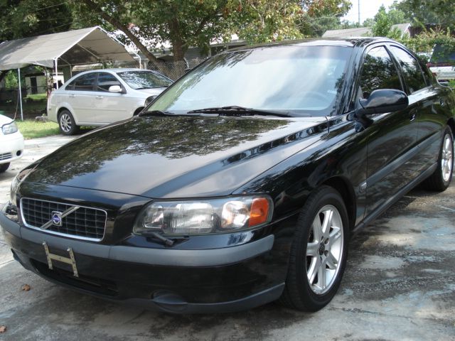 2003 Volvo S60 4WD 4dr Sport