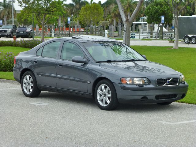 2003 Volvo S60 4WD 4dr Sport