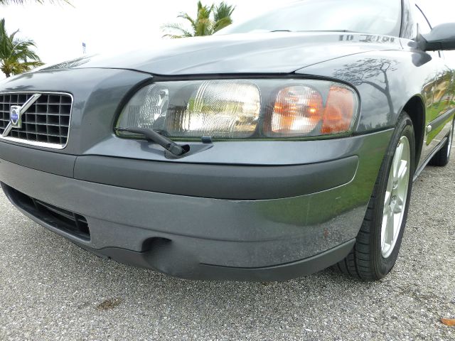 2003 Volvo S60 4WD 4dr Sport