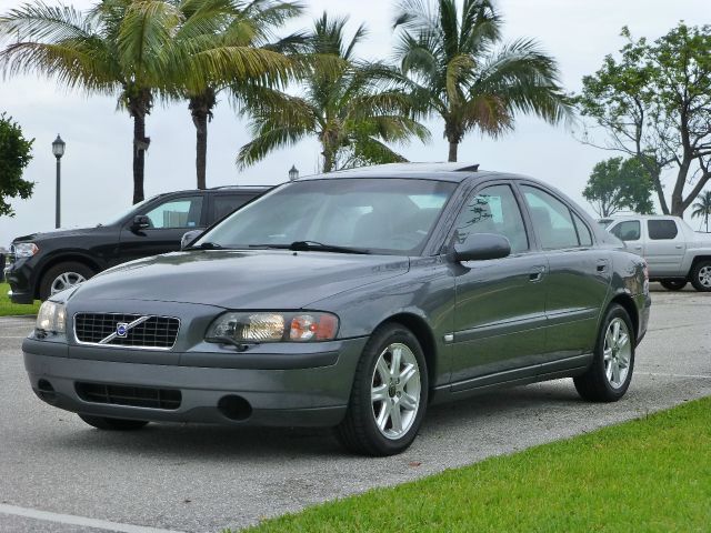 2003 Volvo S60 4WD 4dr Sport