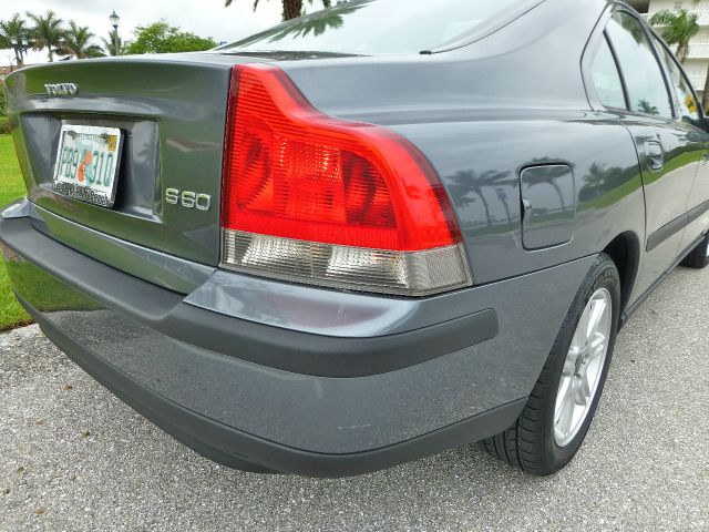 2003 Volvo S60 4WD 4dr Sport