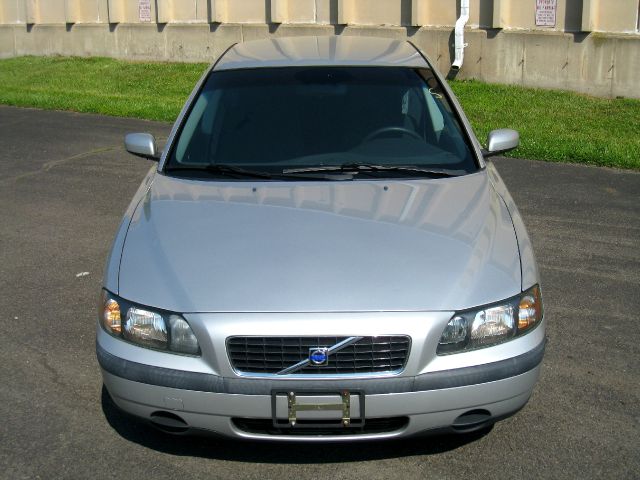 2004 Volvo S60 4WD 4dr Sport