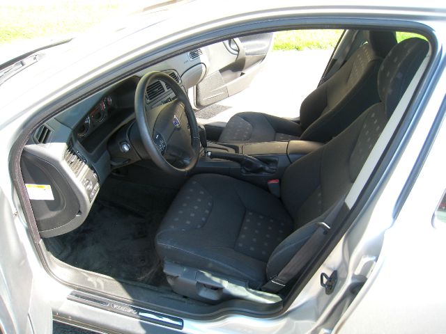 2004 Volvo S60 4WD 4dr Sport