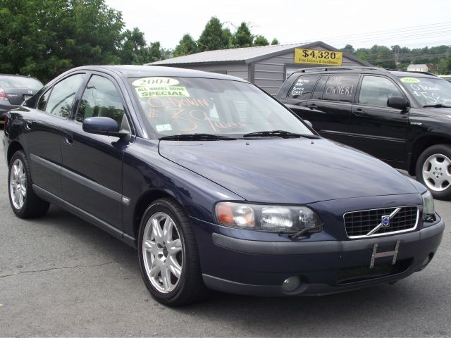 2004 Volvo S60 Sport 4x4 SUV