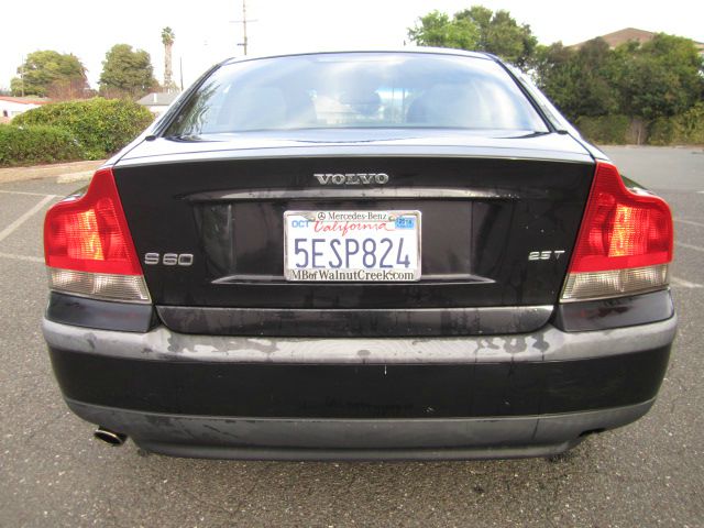 2004 Volvo S60 4WD 4dr Sport