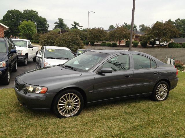 2004 Volvo S60 4X4 ED. Bauer EL