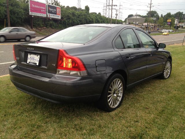 2004 Volvo S60 4X4 ED. Bauer EL