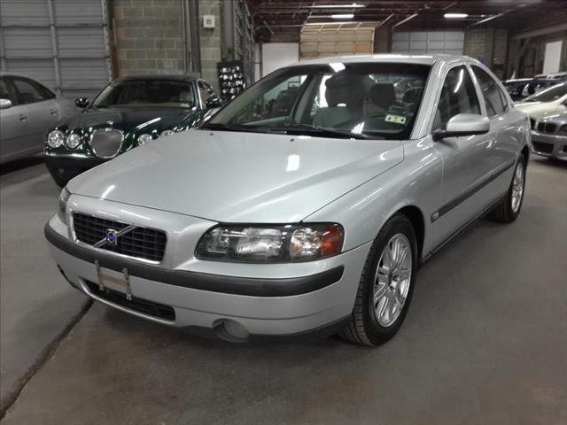 2004 Volvo S60 Coupe