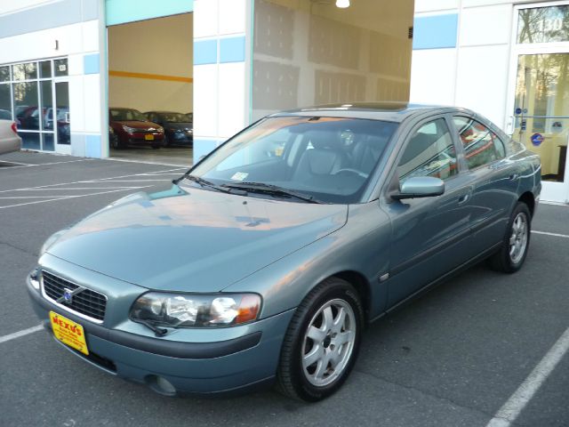 2004 Volvo S60 Sport 4x4 SUV