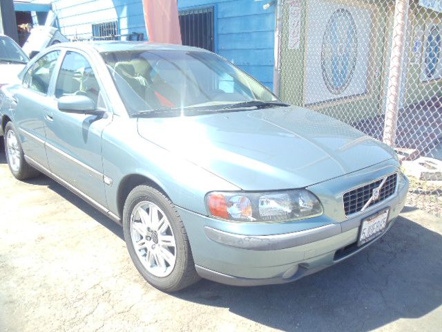 2004 Volvo S60 4WD 4dr Sport